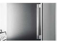 Whirlpool UW8 F2C XBIN2 MRAZNIČKA ŠUPL.